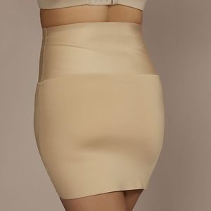 DAVID'S BRIDAL fitted short skirt slip shapewear NWT